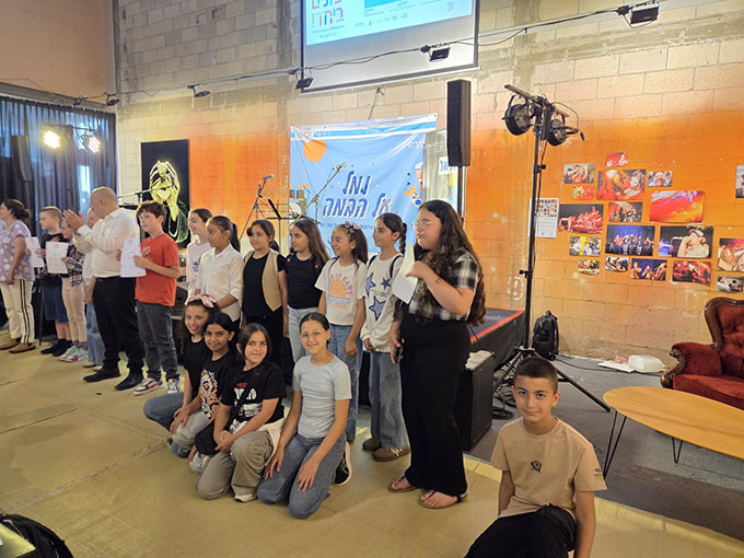 فوز لوحات فنيّة طلابية من مدرسة أجيال في معرض الفنون- يافا